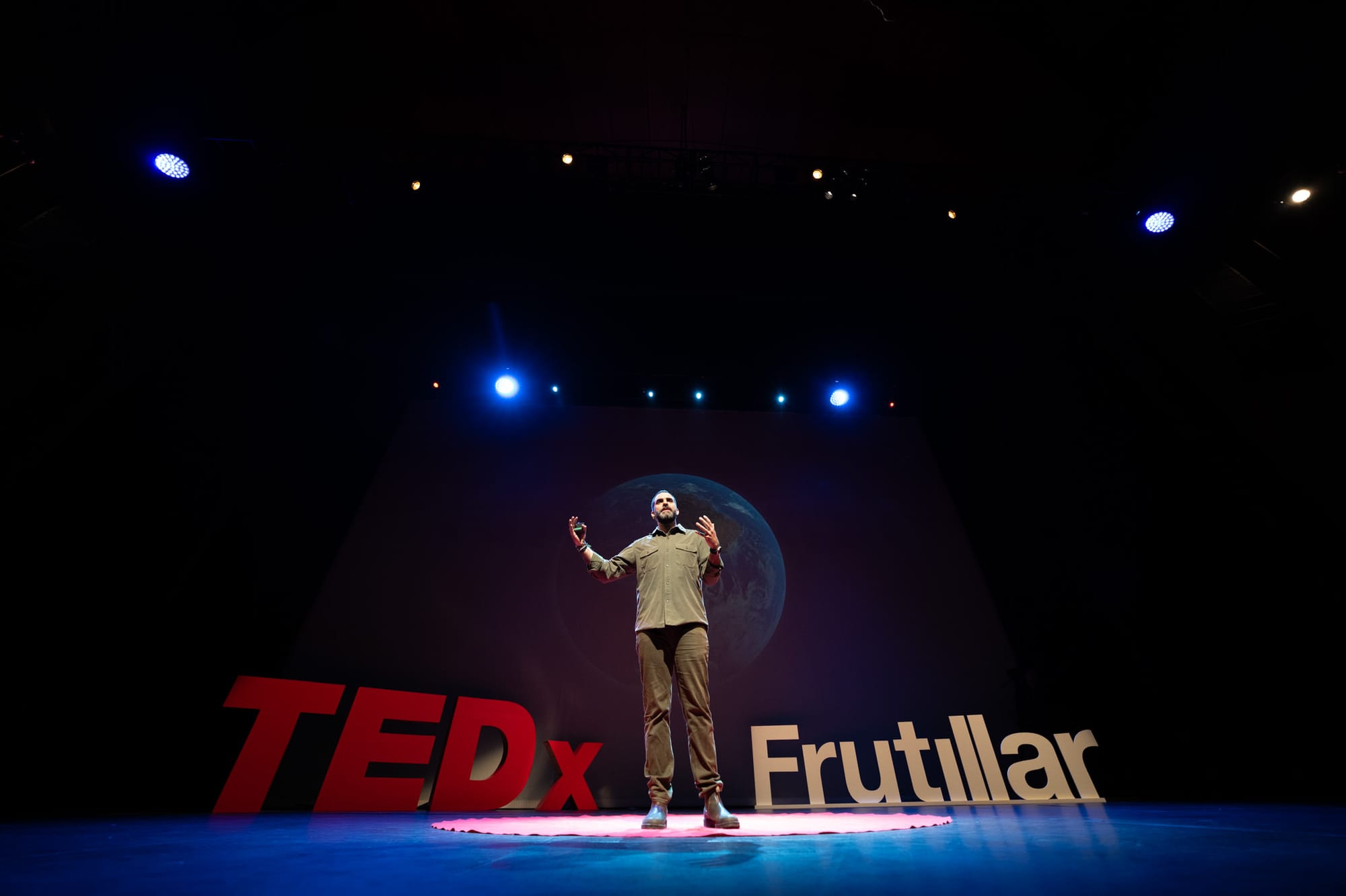 El tiempo lo marca la Tierra (TEDx Frutillar)